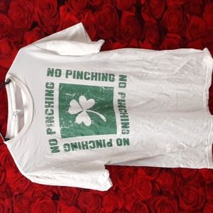 St Patrick's Day " No Pinching " tshirt Size Medium